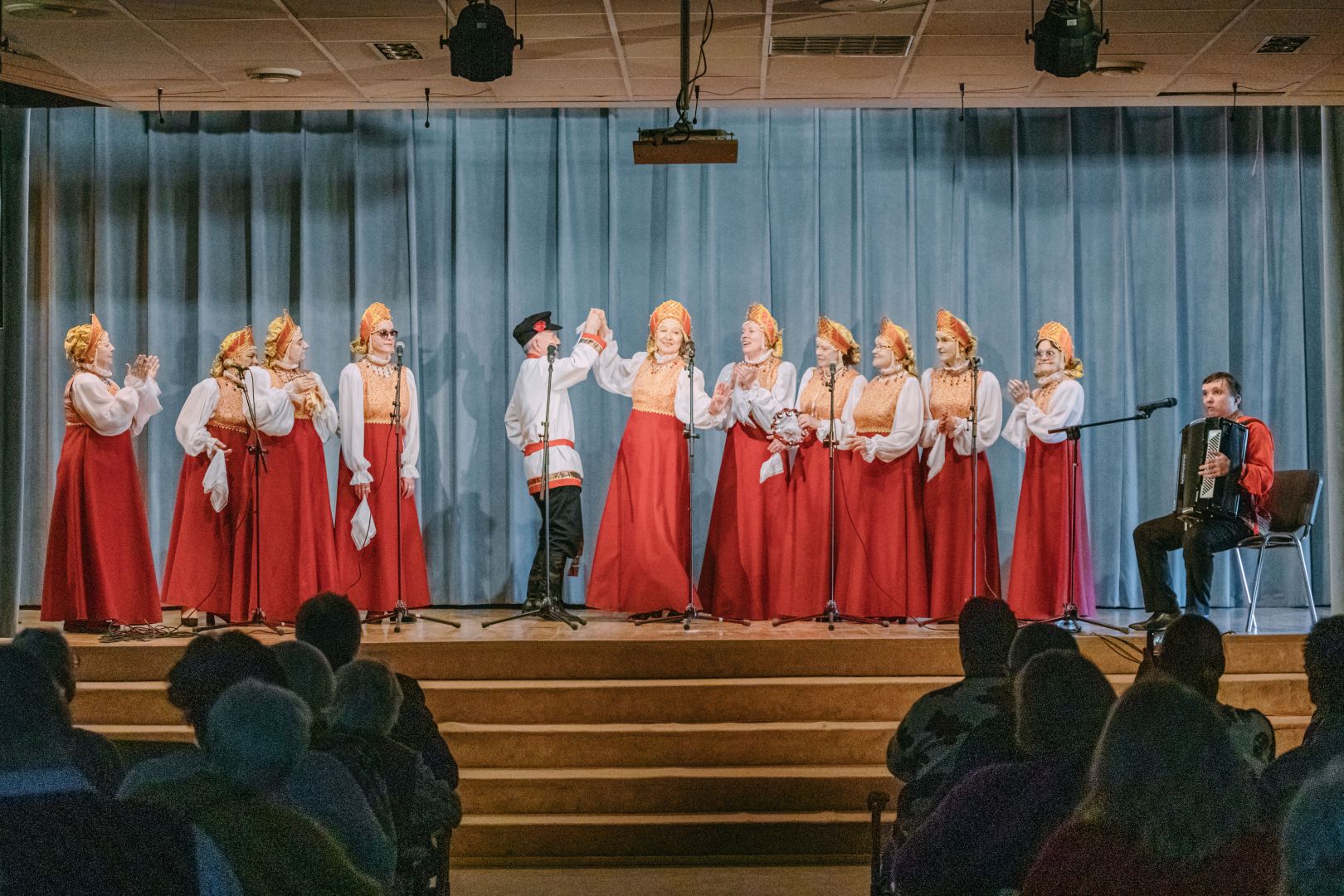 Концерт «Песни родной земли»  в Малом зале КСРК ВОС! 🎶