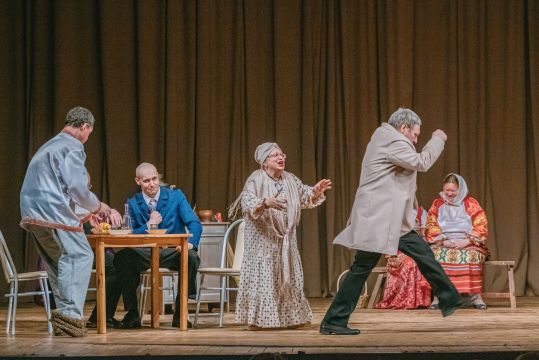 Народный театр «Внутреннее зрение» представил спектакль «Старосветские помещики» на фестивале «Театральный самотёк»!